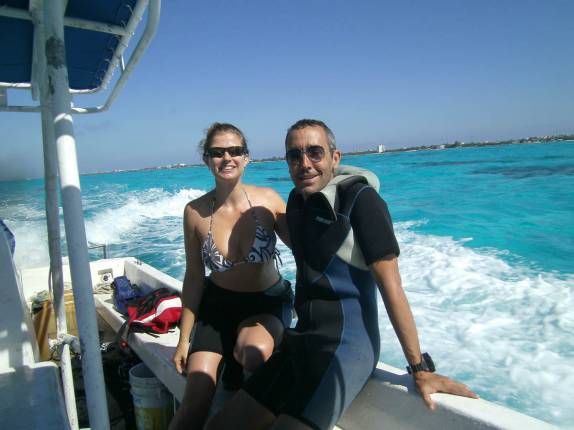 A caminho de um mergulho num mar com cara de piscina, na Isla Mujeres, no litoral do Yucatán, no sul do México